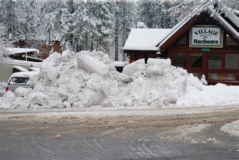 Snow arrived, plenty of it, Idyllwild still open • Idyllwild Town Crier