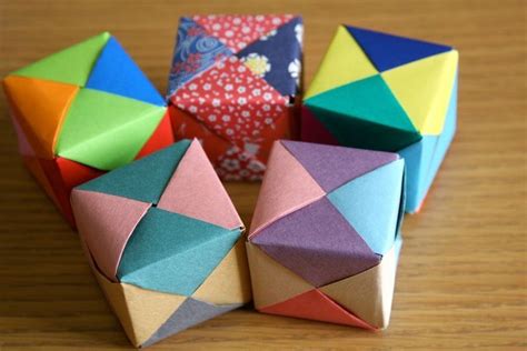 Simple origami box tutorial | Construction paper crafts, Origami cube, Paper crafts origami