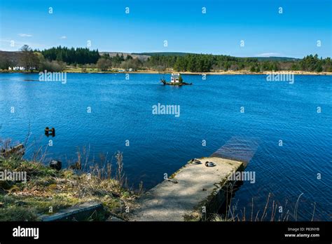 Wee scottish loch hi-res stock photography and images - Alamy