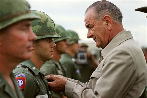 LBJ and Vietnam: In the Eye of the Storm - David C. Taylor