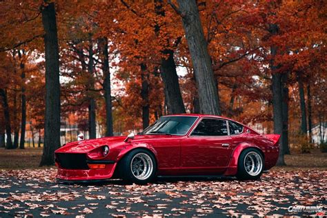 Restomod Datsun 240Z S30, side