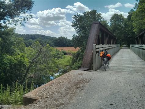 A beautiful day on the Katy Trail : bicycletouring