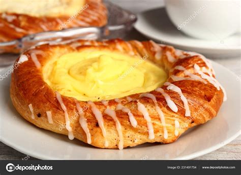 Danish Pastry Custard Filling Stock Photo by ©ffolas 231491754