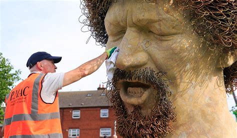 'Infuriating' - Luke Kelly statue in Dublin vandalised for a sixth time ...