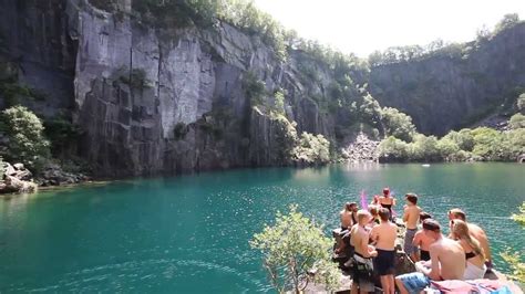 Cliff dive The Secret Lake, Llanberis - YouTube