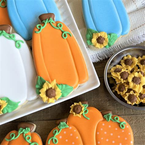 Pumpkin Tall with Sunflower Cookie Cutter – The Flour Box