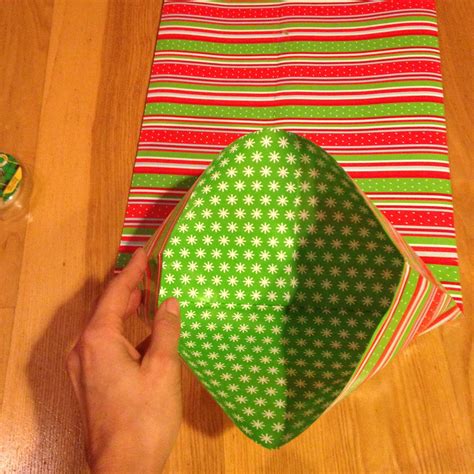 How to make a gift bag out of wrapping paper! — Happy WifeStyle™ | Diy gift bags from wrapping ...