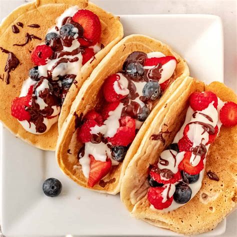 Pancake Fruit Tacos - Easy Healthy Breakfast