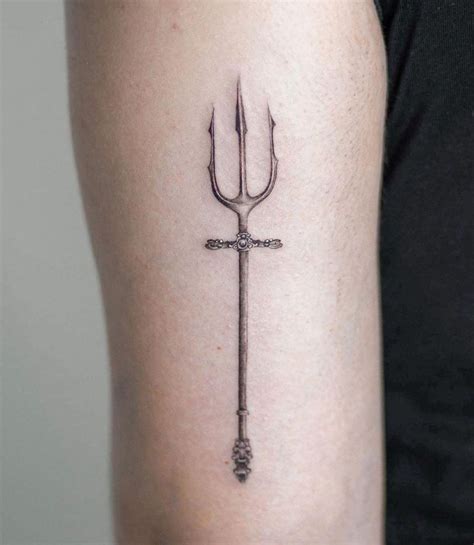 30 Unique Trident Tattoos For Your Next Ink | Xuzinuo | Page 2