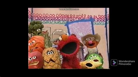 elmo world farm song - YouTube