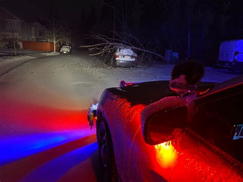 Ice Storm Hammers Oregon, Massive Power Outages Could Last Through Weekend