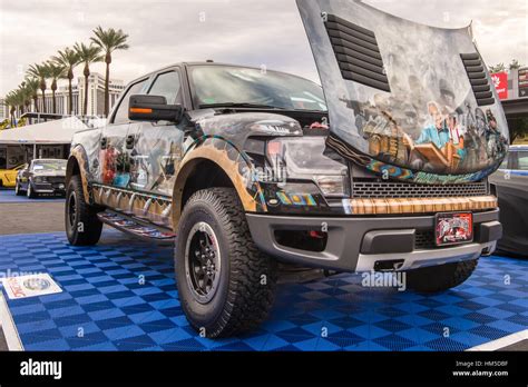 Ford f 150 raptor hi-res stock photography and images - Alamy