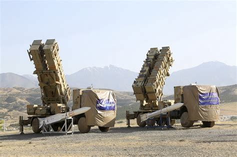 L'Iran dévoile un nouveau missile de défense - The Times of Israël