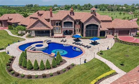 Incredible 40 Acre Gated Estate In Stilwell, Kansas | Homes of the Rich