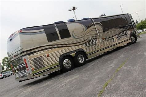 Used 1999 Prevost Tour Bus For Sale ($99,800) | Chicago Motor Cars Stock #C10785