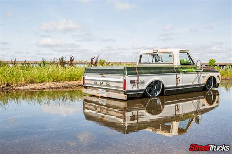 The Rust Bucket of Baytown | ’72 GMC Sierra | Street Trucks