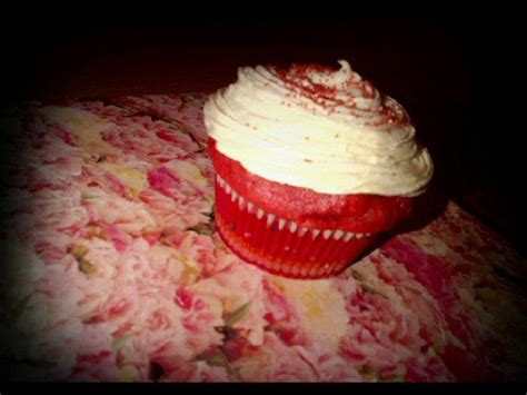 The Comforting Vegan : Vegan Red Velvet Cupcakes with Vegan Cream ...