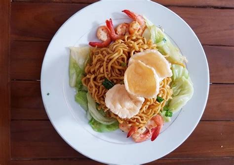 Resep Mie goreng seafood oleh Widyana Yusakh - Cookpad