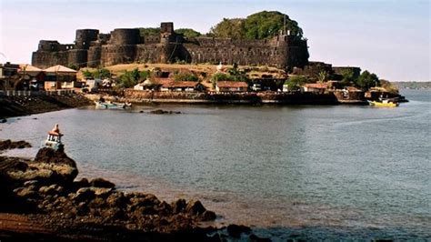 10 majestic forts of Shivaji Maharaj that you need to visit once in a lifetime!