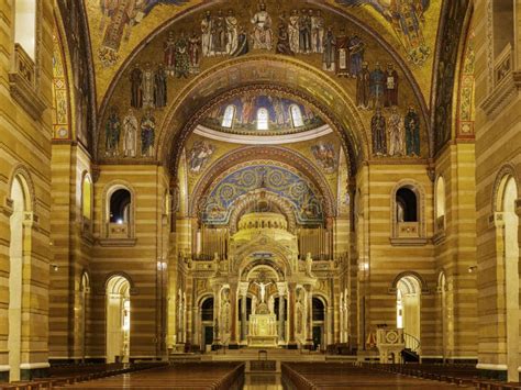 Interior View of the Cathedral Basilica of Saint Louis Editorial Stock ...