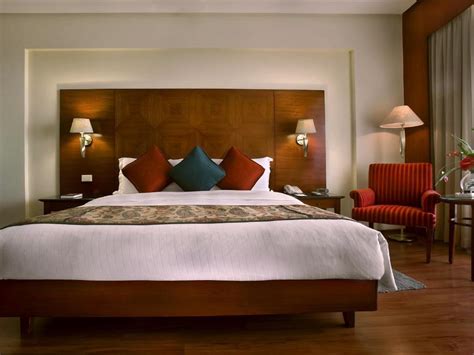 The Lalit Mumbai Hotel - Deals, Photos & Reviews