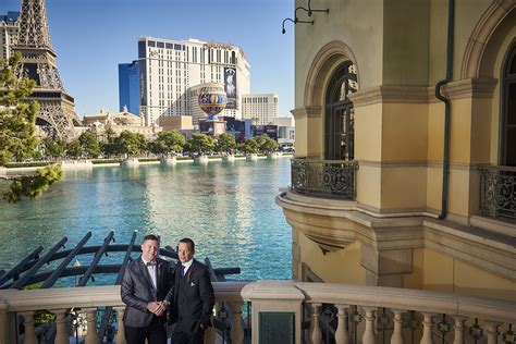 Las Vegas Bellagio fountain wedding | Equally Wed - LGBTQ Weddings