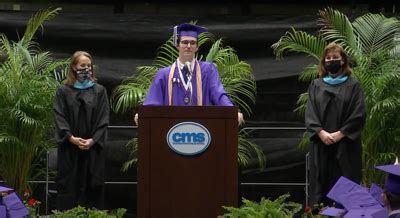 Ardrey Kell grads told they embody Knights | Education | thecharlotteweekly.com