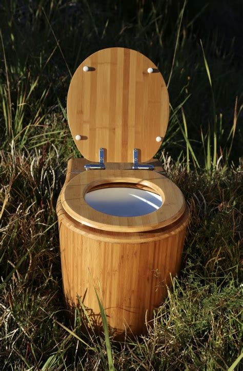 Elegant bucket system for composting toilets Compost Toilet Diy, Diy ...