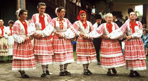 Kolo | Traditional, Serbian & Croatian | Britannica