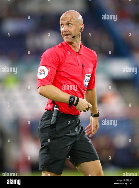 Referee Anthony Taylor Stock Photo - Alamy