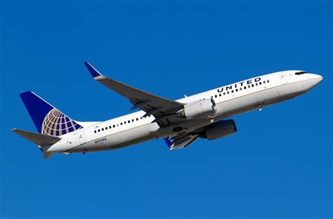 Boeing 737-800 United Airlines. Photos and description of the plane