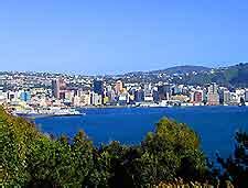 Wellington Tourist Attractions and Sightseeing: Wellington, North Island, New Zealand