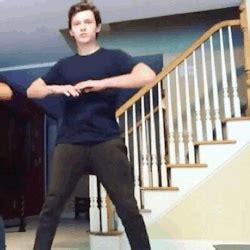 We Need To Talk About These Videos Of Tom Holland Dancing That Have ...