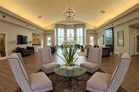 The Retreat at Carmel Apartments - Carmel, IN 46280