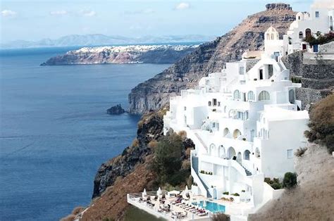 Tzekos Villas, Santorini - Travel in Greece with Dolphin Hellas