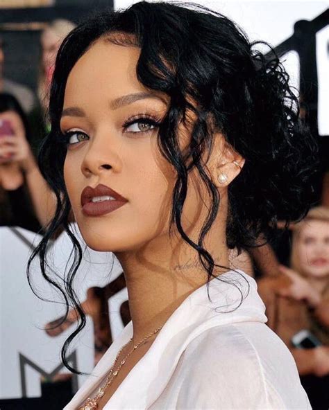 Rihanna Makeup Looks 2016 - Mugeek Vidalondon