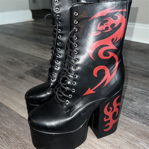 Lamoda Women's Black and Red Boots | Depop