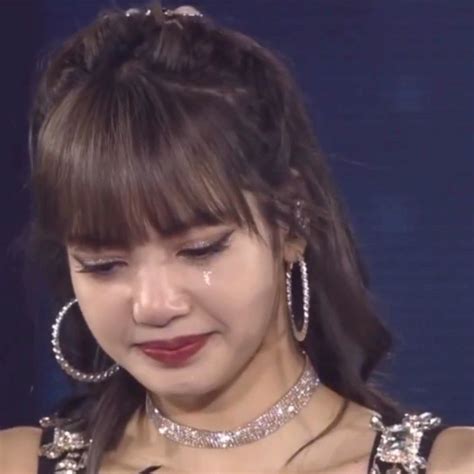 いいね！30.4千件、コメント184件 ― lisa’s fan account(@lisahetic)のInstagramアカウント: 「princesses don't cry😭😭😭😭 ...