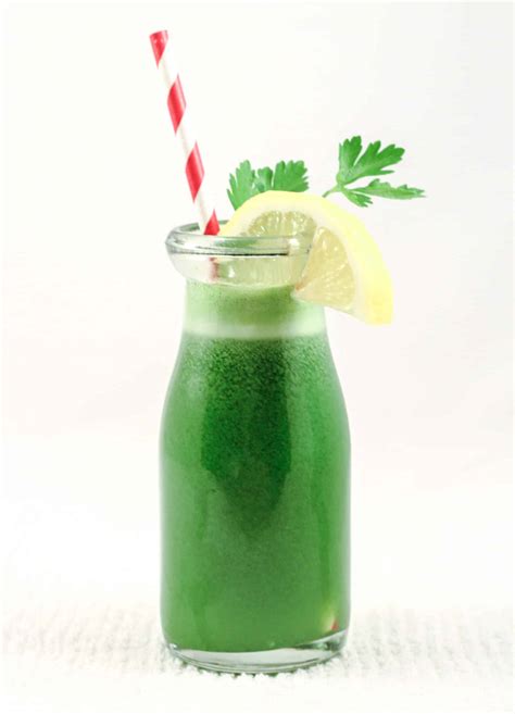 My Everyday Healthy Green Juice - Health Starts in the Kitchen