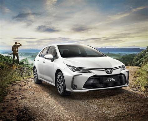 Toyota Corolla Altis 2021 ra mắt, thêm bản 1.8 Sport mới khiến người ...