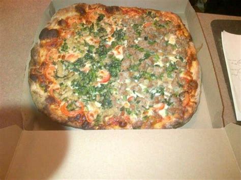 ZUPPARDI'S APIZZA, West Haven - Restaurant Reviews, Photos & Phone ...