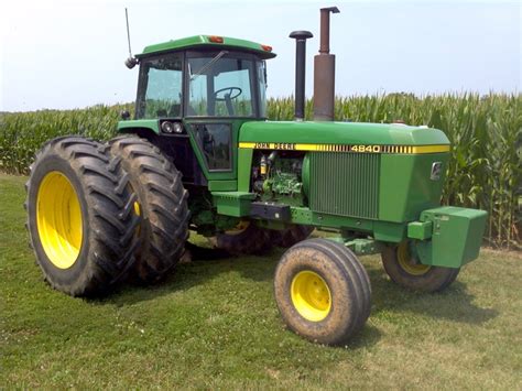 1981 John Deere 4840 (2014-07-26) - Tractor Shed