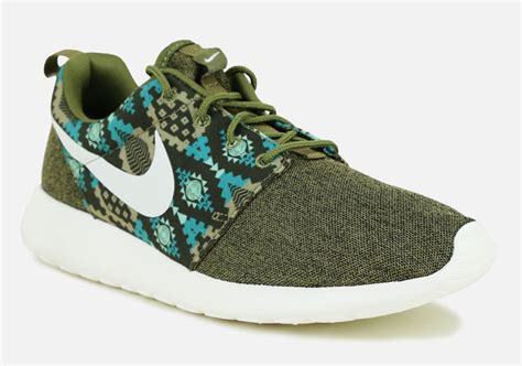 Nike Roshe Run "Aztec Print" - SneakerNews.com