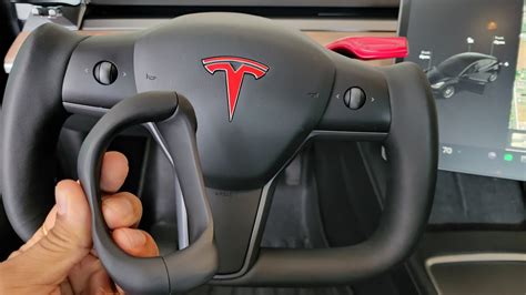 Pros and cons of using Tesla steering wheel weight. Best guide 2024