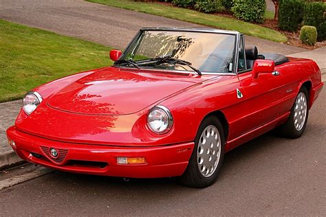 1993 Alfa Romeo Spider Veloce for sale on BaT Auctions - sold for $17,777 on December 23, 2020 ...