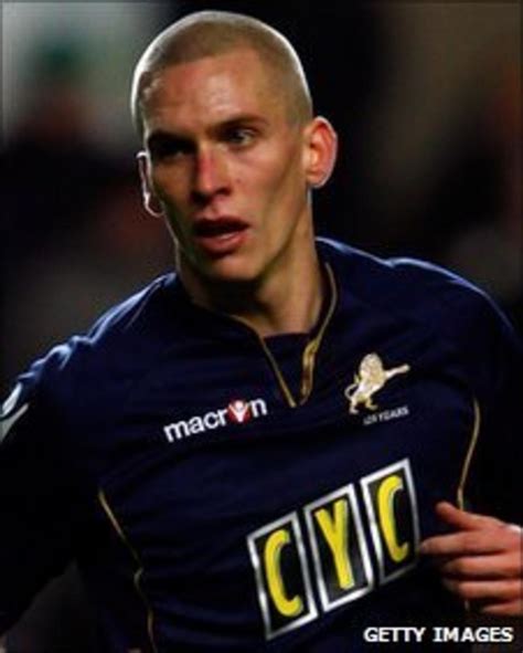 Steve Morison reveals failed Norwich City bid - BBC Sport