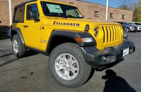 New 2021 Jeep Wrangler Islander 4X4 Forest Park IL