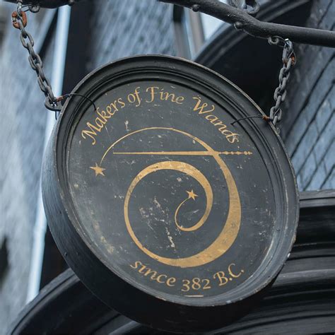 Universal Studios Harry Potter Wand Store