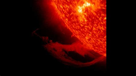 Huge solar flares light up for NASA cameras | CNN Business