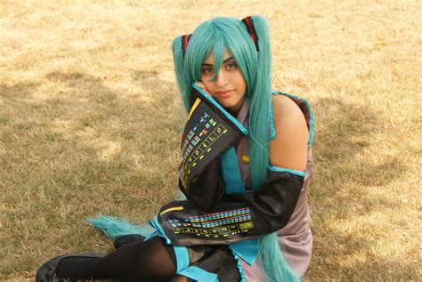 Hatsune Miku Cosplay by Sarah-chan8 on DeviantArt